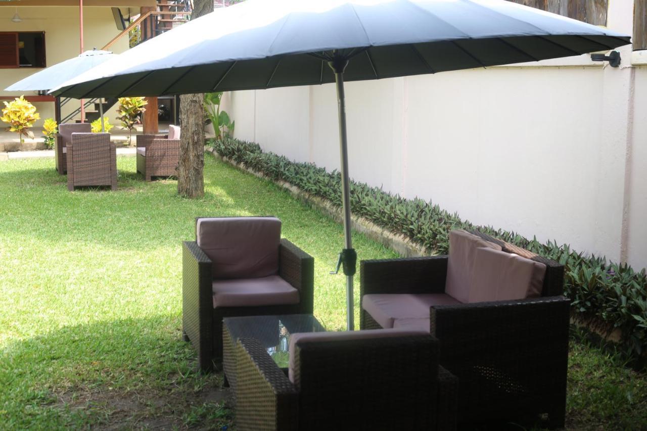 Kays Lodge Dar es Salaam Esterno foto
