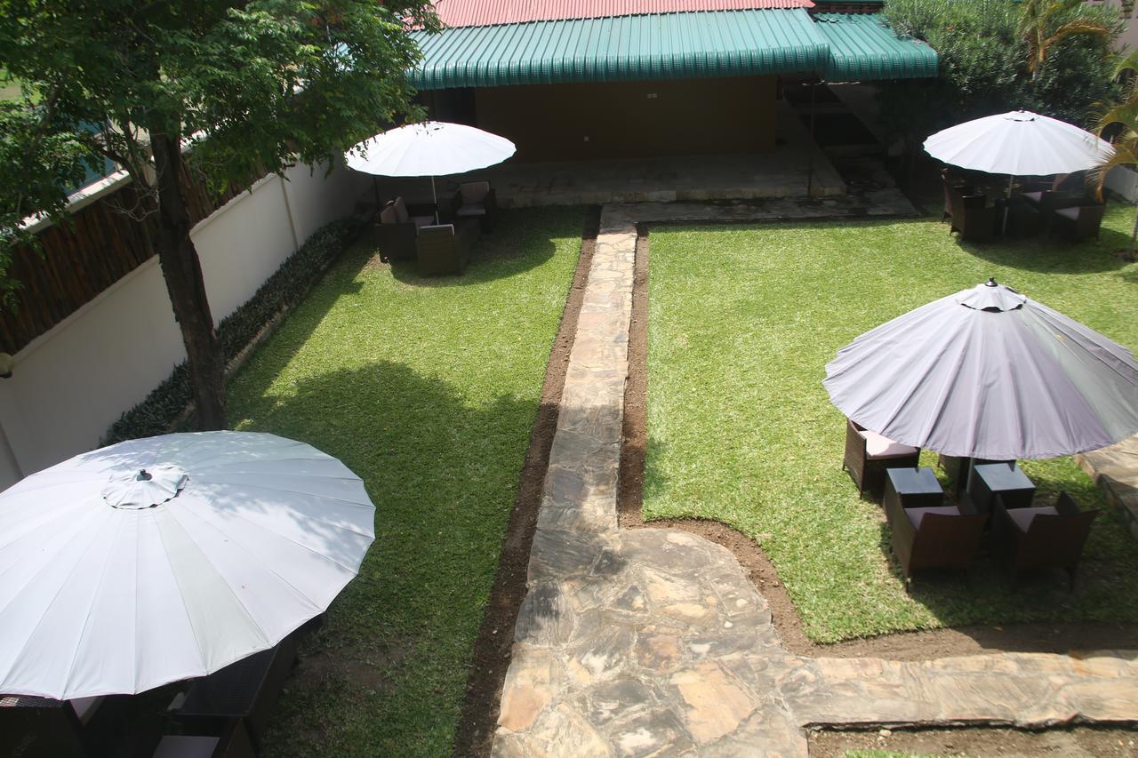 Kays Lodge Dar es Salaam Esterno foto
