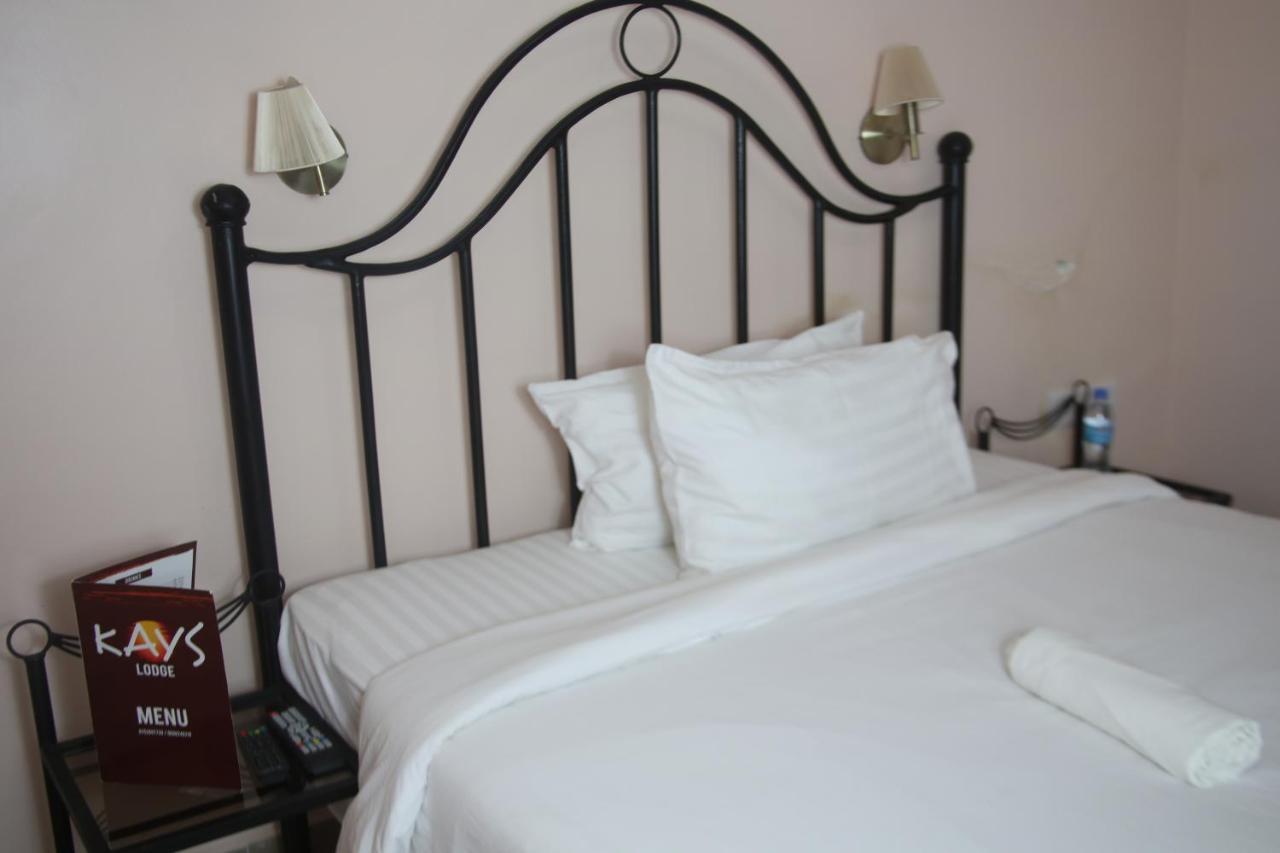 Kays Lodge Dar es Salaam Esterno foto